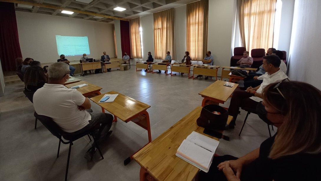 İlçe Milli Eğitim Müdürümüz Sayın Bülent ALDAL Okul Müdürleriyle Toplantı Gerçekleştirdi